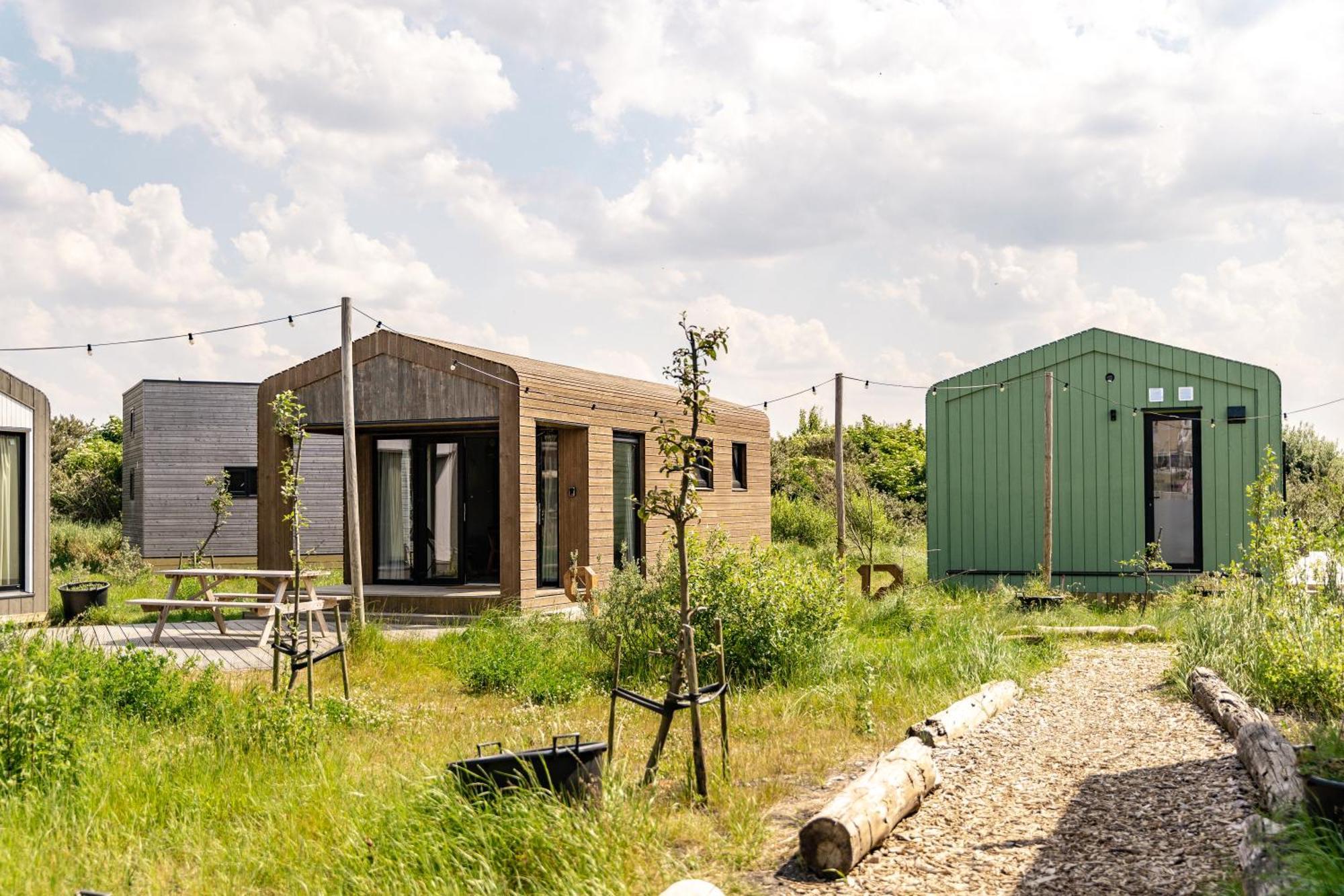 Basecamp Tiny House Eco-Resort Ijmuiden Эймейден Экстерьер фото
