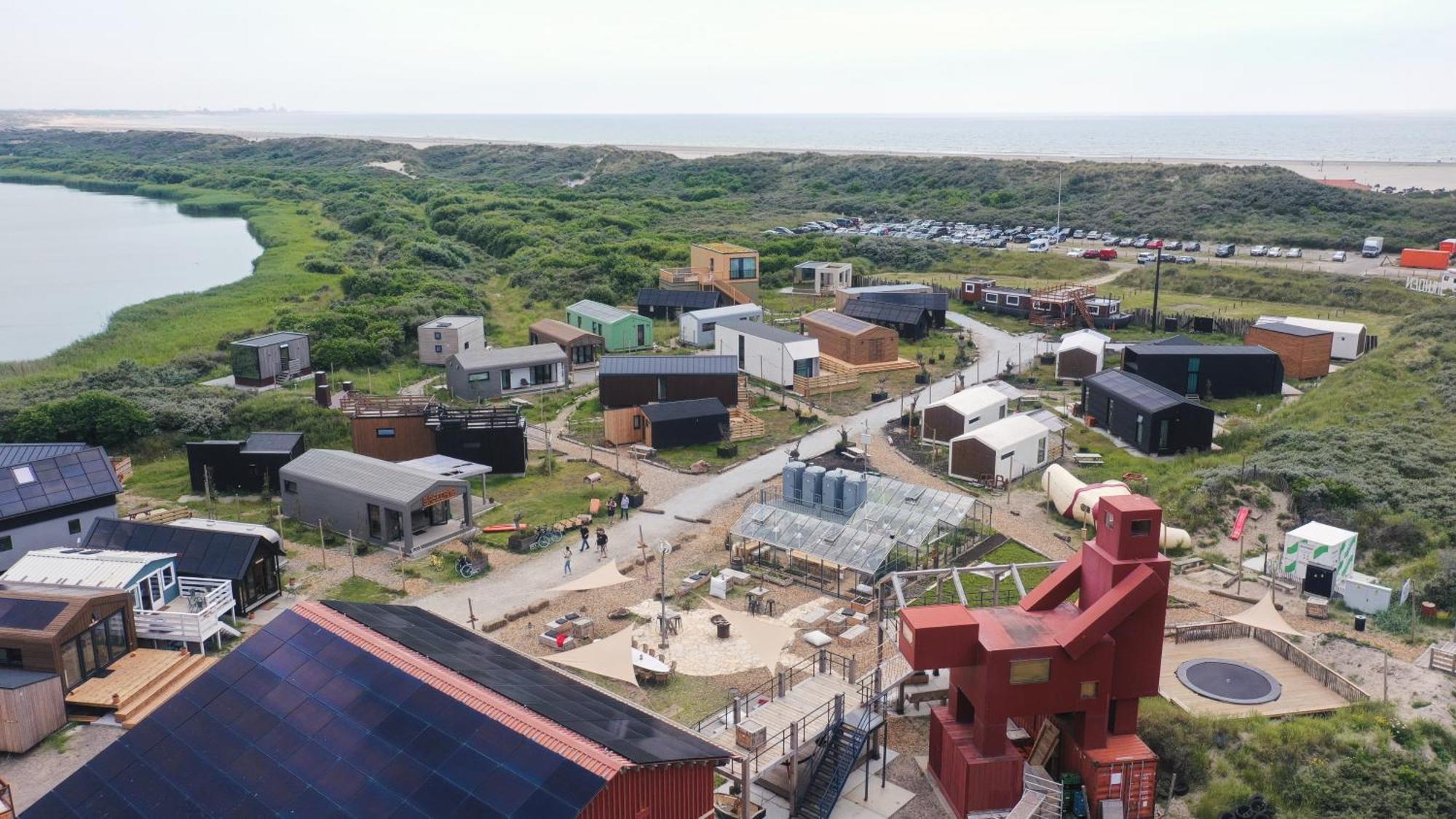 Basecamp Tiny House Eco-Resort Ijmuiden Эймейден Экстерьер фото