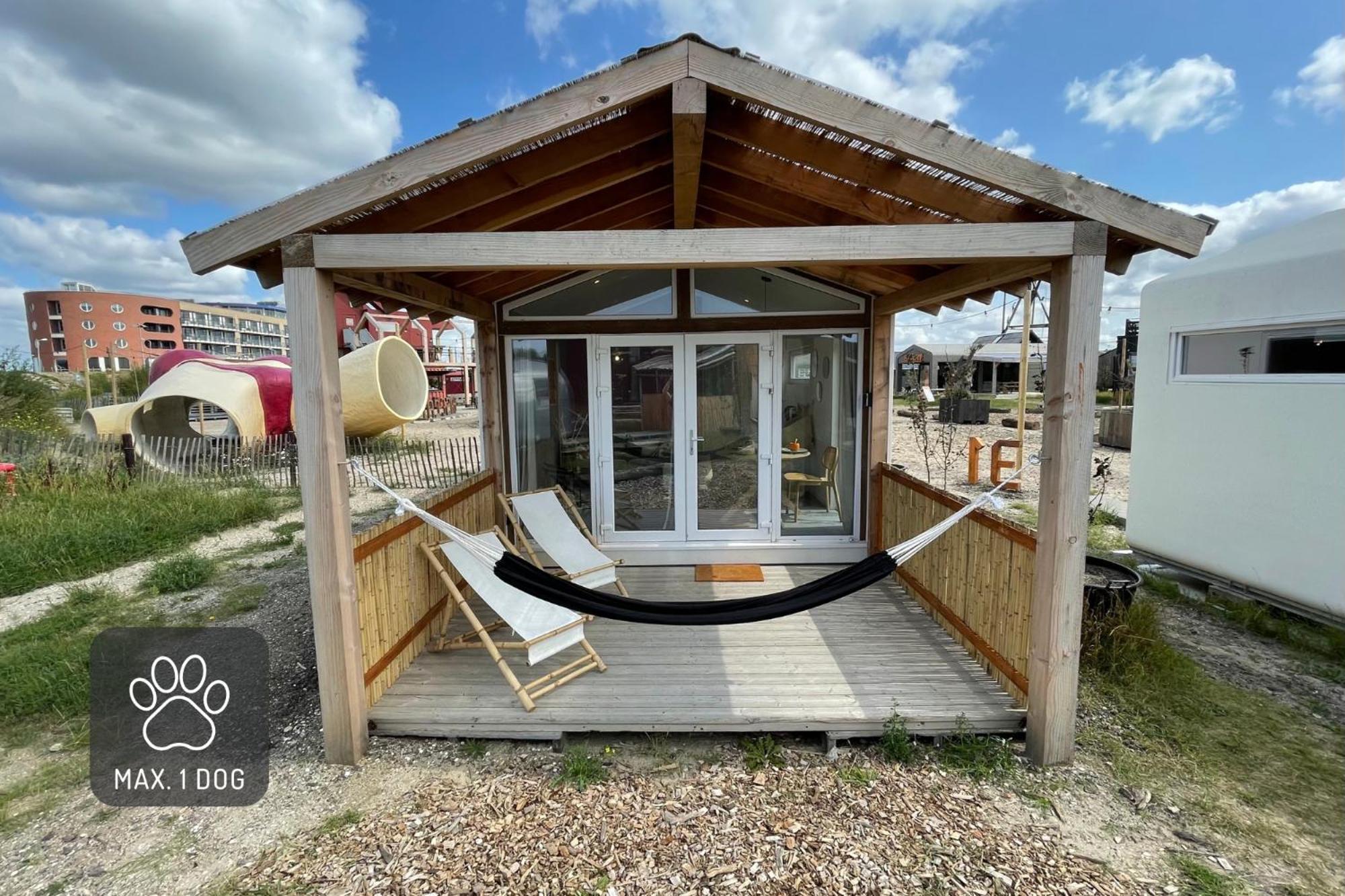 Basecamp Tiny House Eco-Resort Ijmuiden Эймейден Экстерьер фото